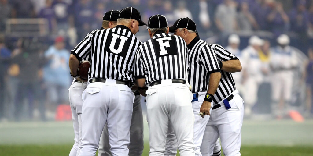 how much do nfl referees get paid