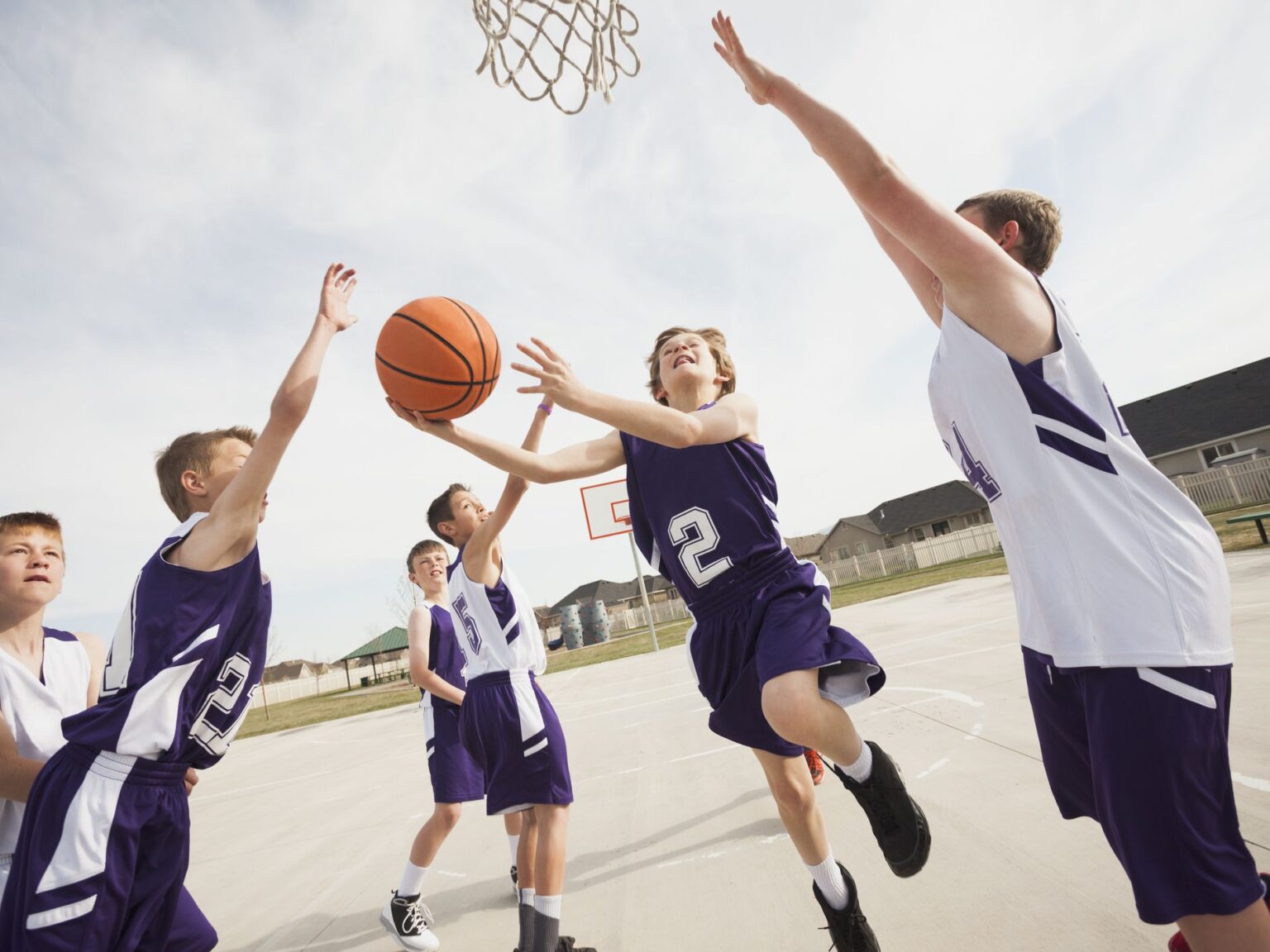 What Should A Basketball Player Eat Before A Game 